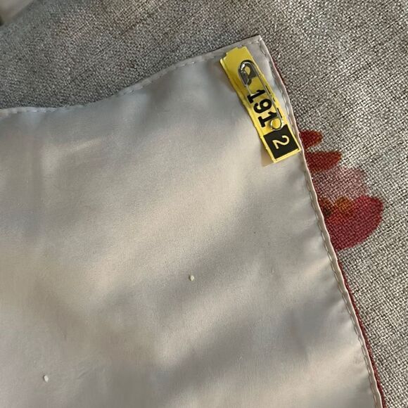 Rooster Tablerunner 70” - Picture 3 of 4